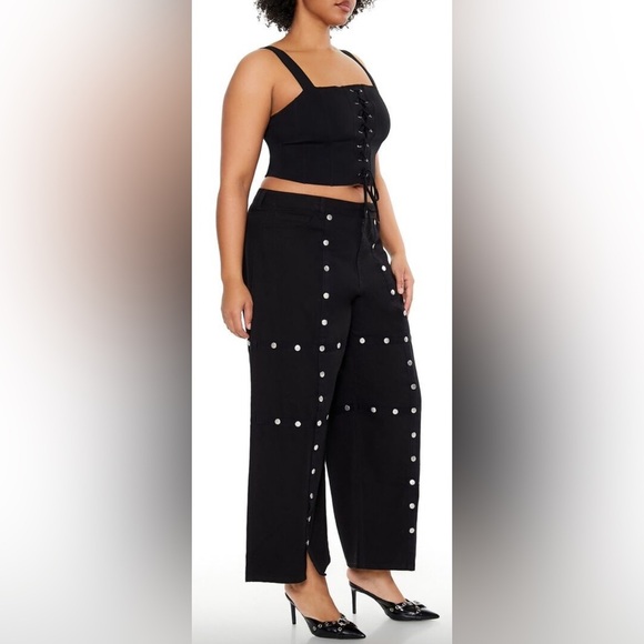 NWT - F21 Plus Size Studded High-rise Pants - Size 1X - Picture 3 of 5